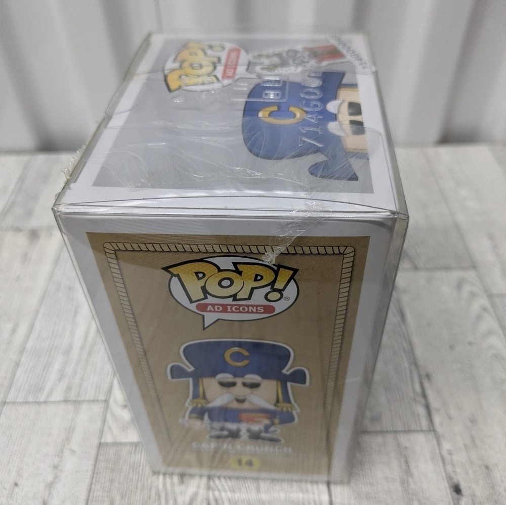 Funko Pop! 14 Cap'n Crunch Vinyl Figure - Blue and Yellow - Picture 4 of 6
